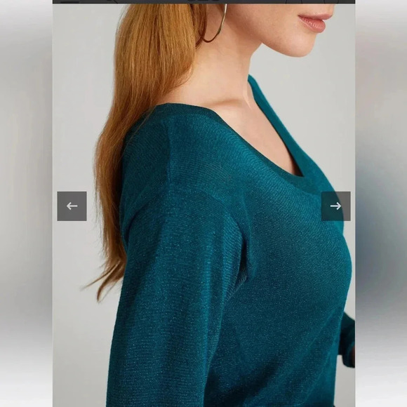 REVOLVE Sweaters - REVOLVE 525 America Raelyn Metallic Crop V-Neck NWT size small